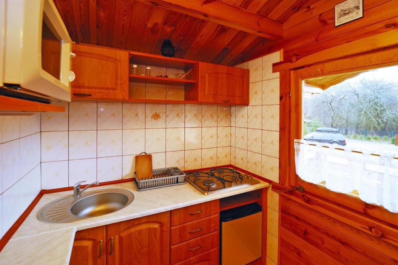Holiday Home Close To The Lake Shore, Dabrowica Dabrowica  Ngoại thất bức ảnh