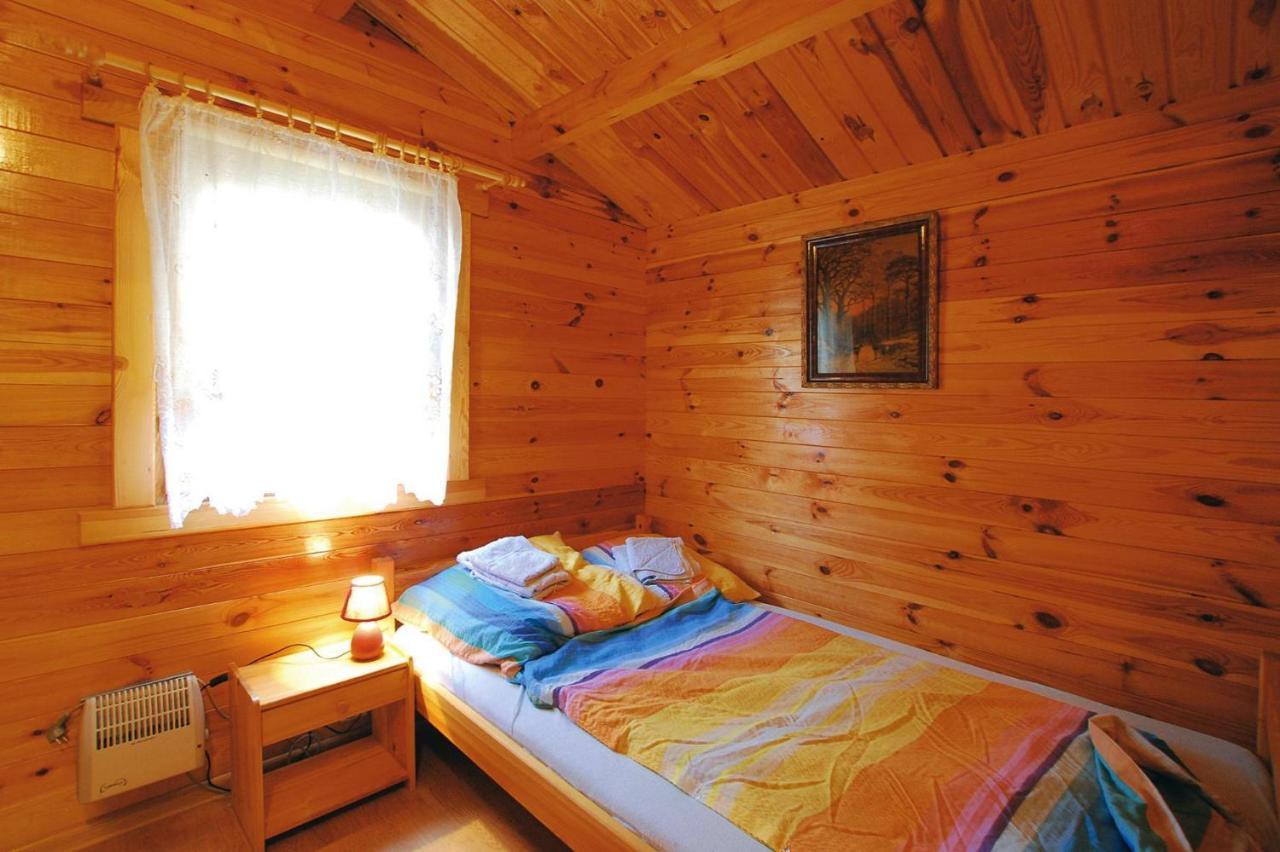 Holiday Home Close To The Lake Shore, Dabrowica Dabrowica  Ngoại thất bức ảnh